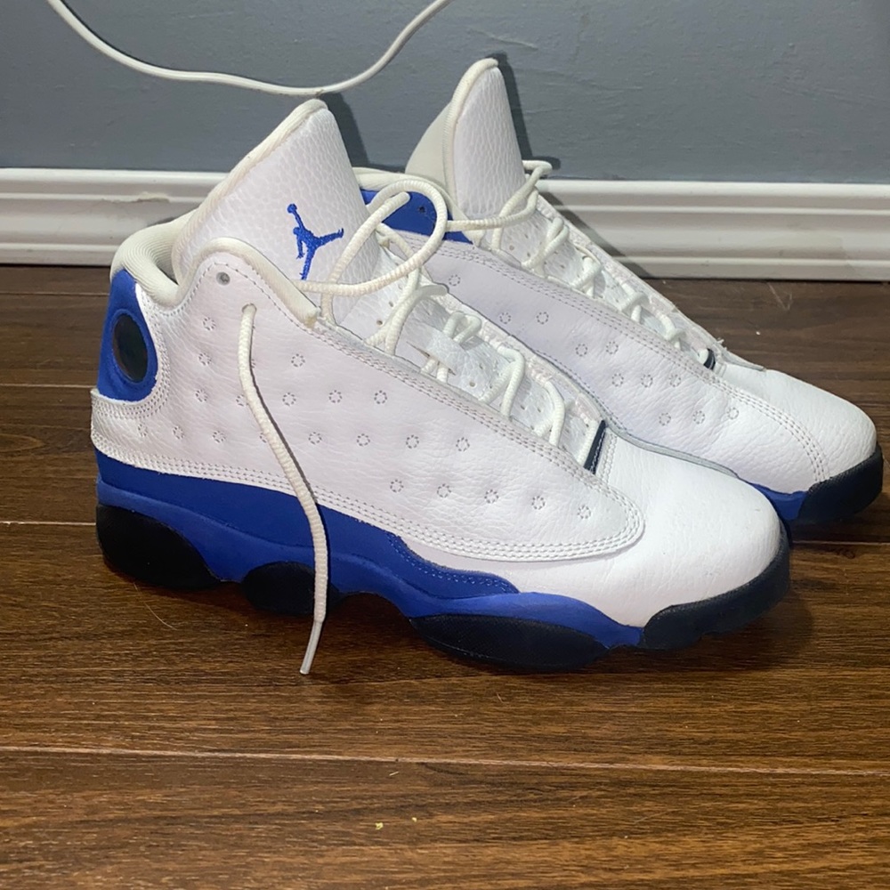 Women’s size 6.5 (5y) Nike Jordan 13 ‘Hyper Royal’